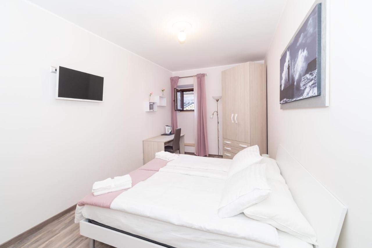 La Dimora Nel Borgo Apartment Vitorchiano Exterior foto